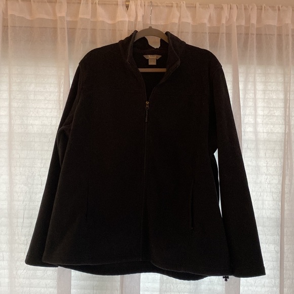 Black fleece zip-up - Picture 3 of 3